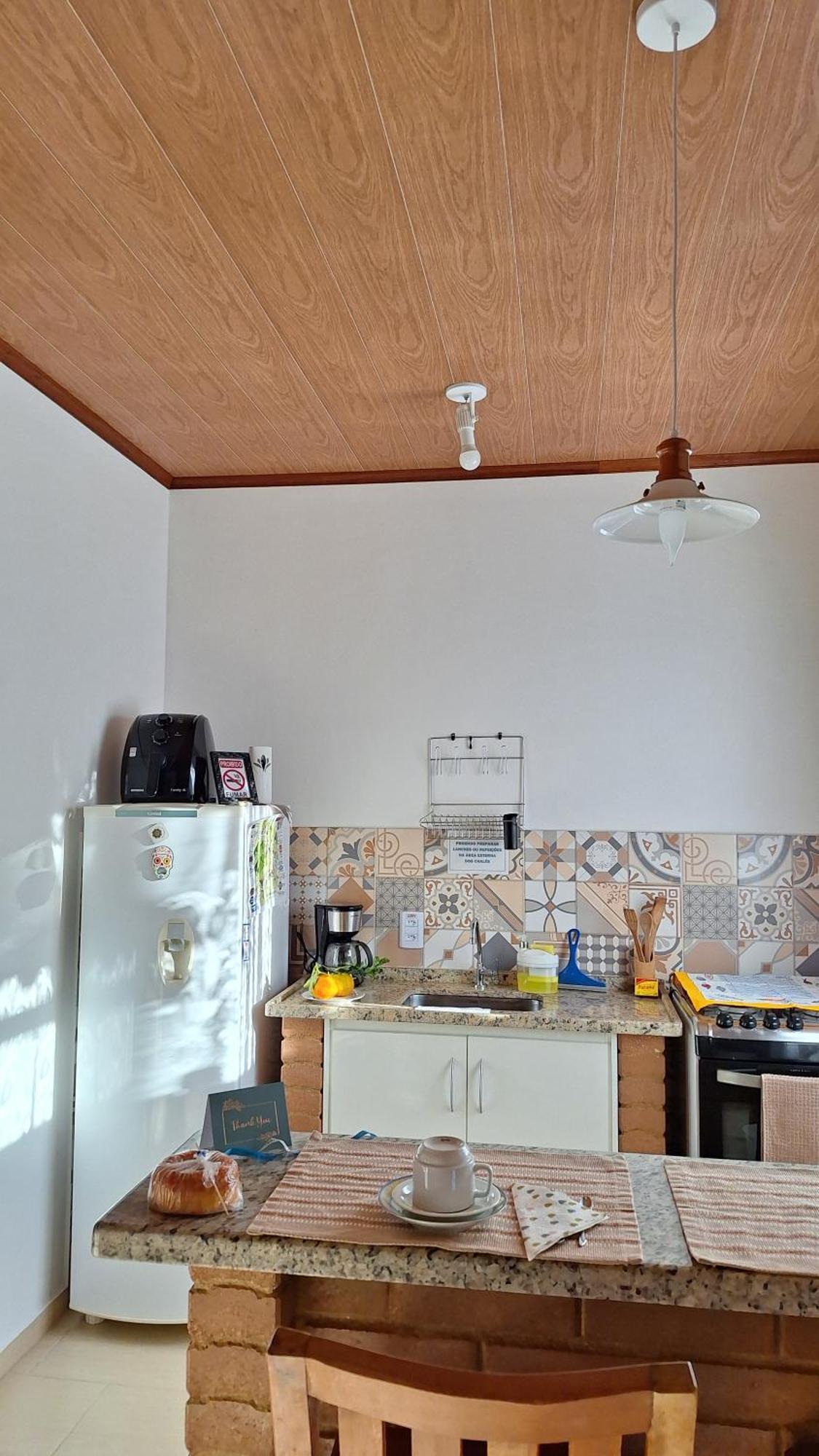 Chales Metanoia Sao Pedro da Serra  Bilik gambar